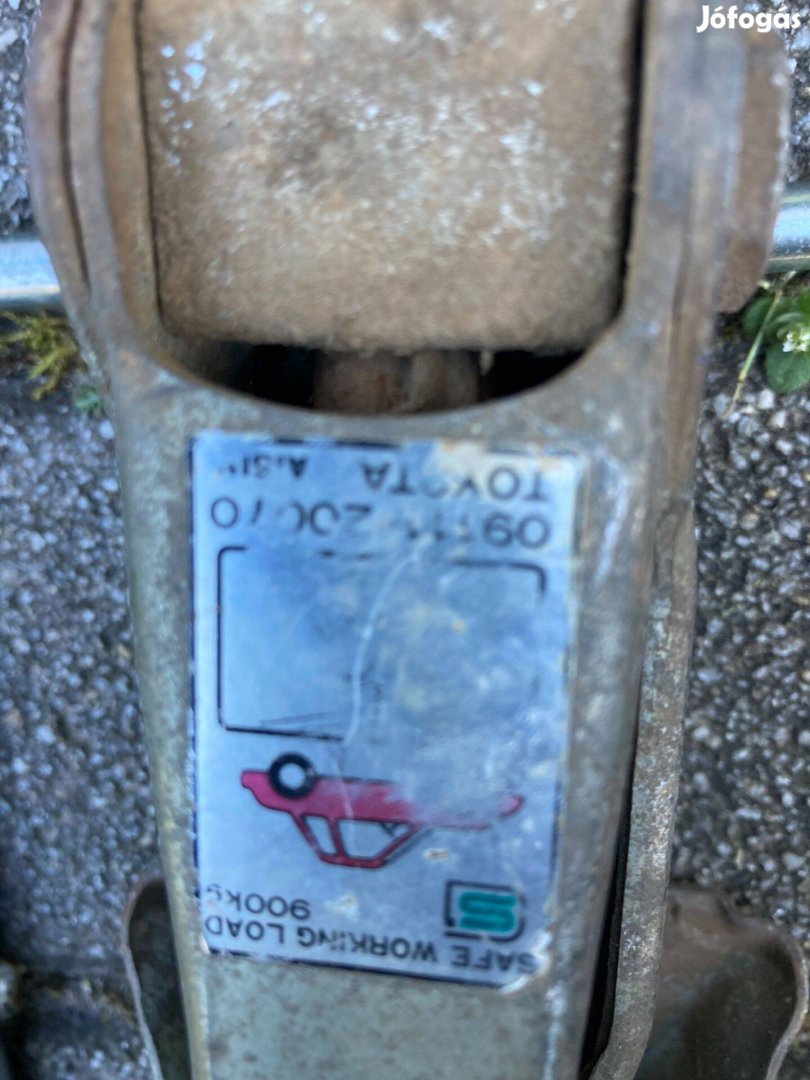 Toyota emelő