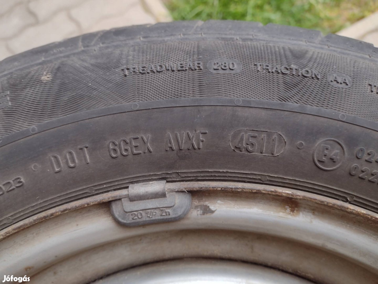 Toyota felni nyári gumival