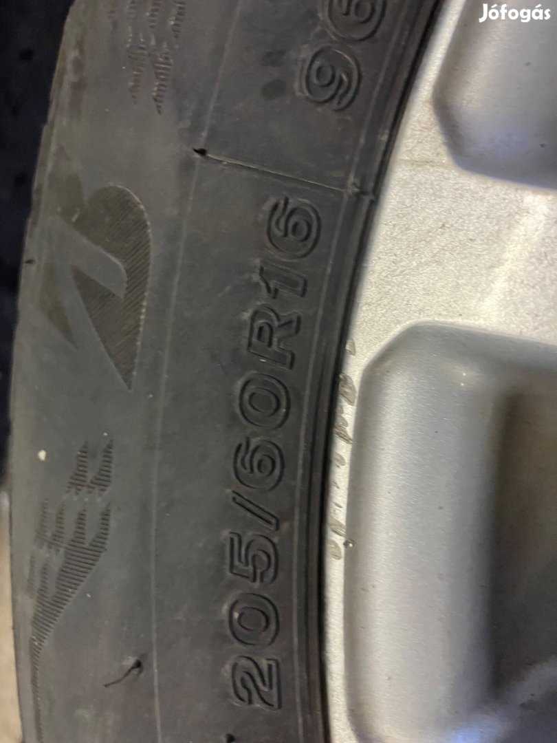 Toyota gyári 5x114.3 R16 205/60