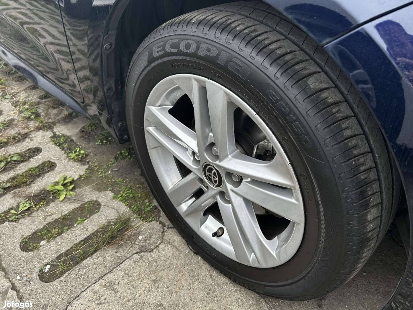 Toyota gyári alufelni 5x114,3 16" Bridgestone nyári gumi +szenzorok 