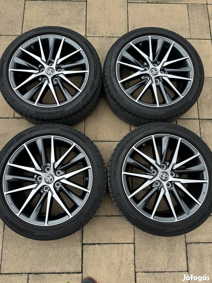 Toyota gyári alufelni 5x114,3 R18