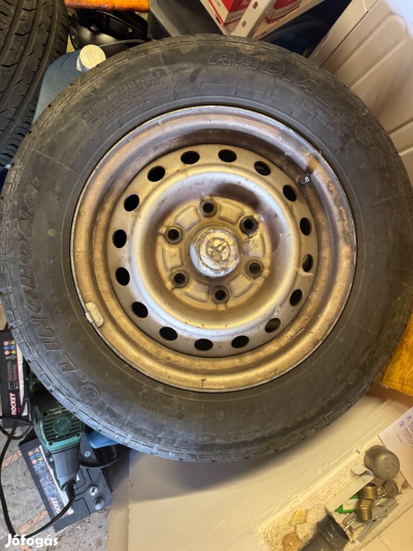 Toyota haice felni linlong gumikkal