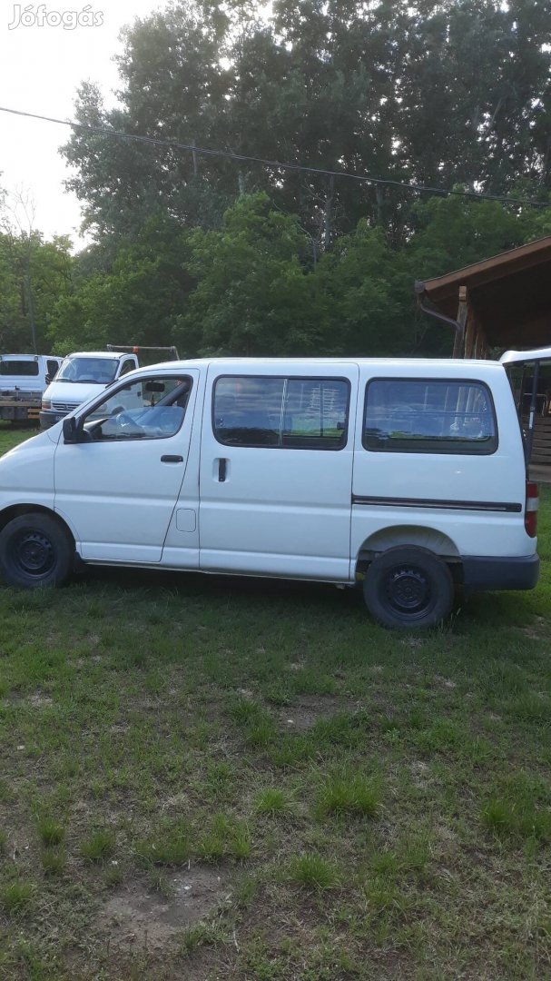 Toyota hiace 6sz csere érdekel 