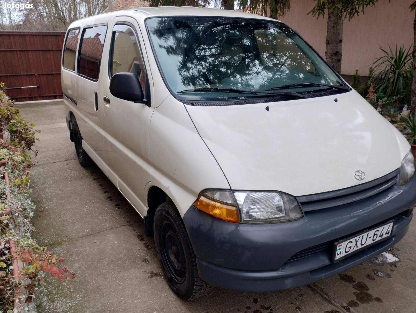 Toyota hiace