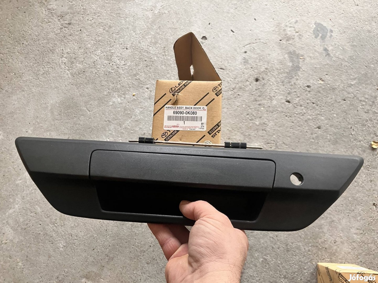 Toyota hilux plató ajtó kilincs 