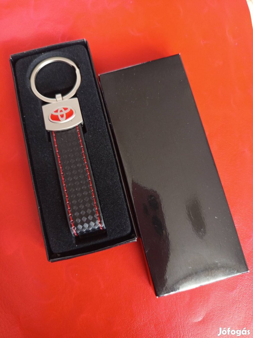 Toyota kulcstartó 
