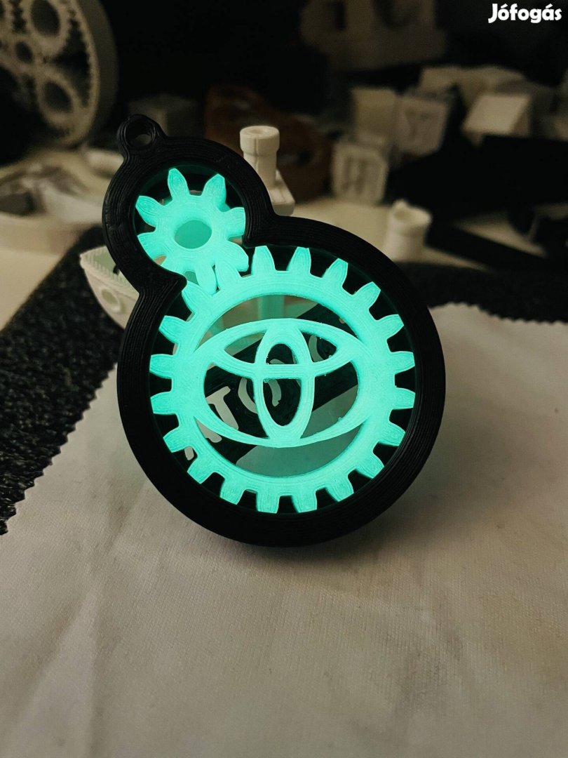 Toyota kulcstartó (Luminous - világítós)