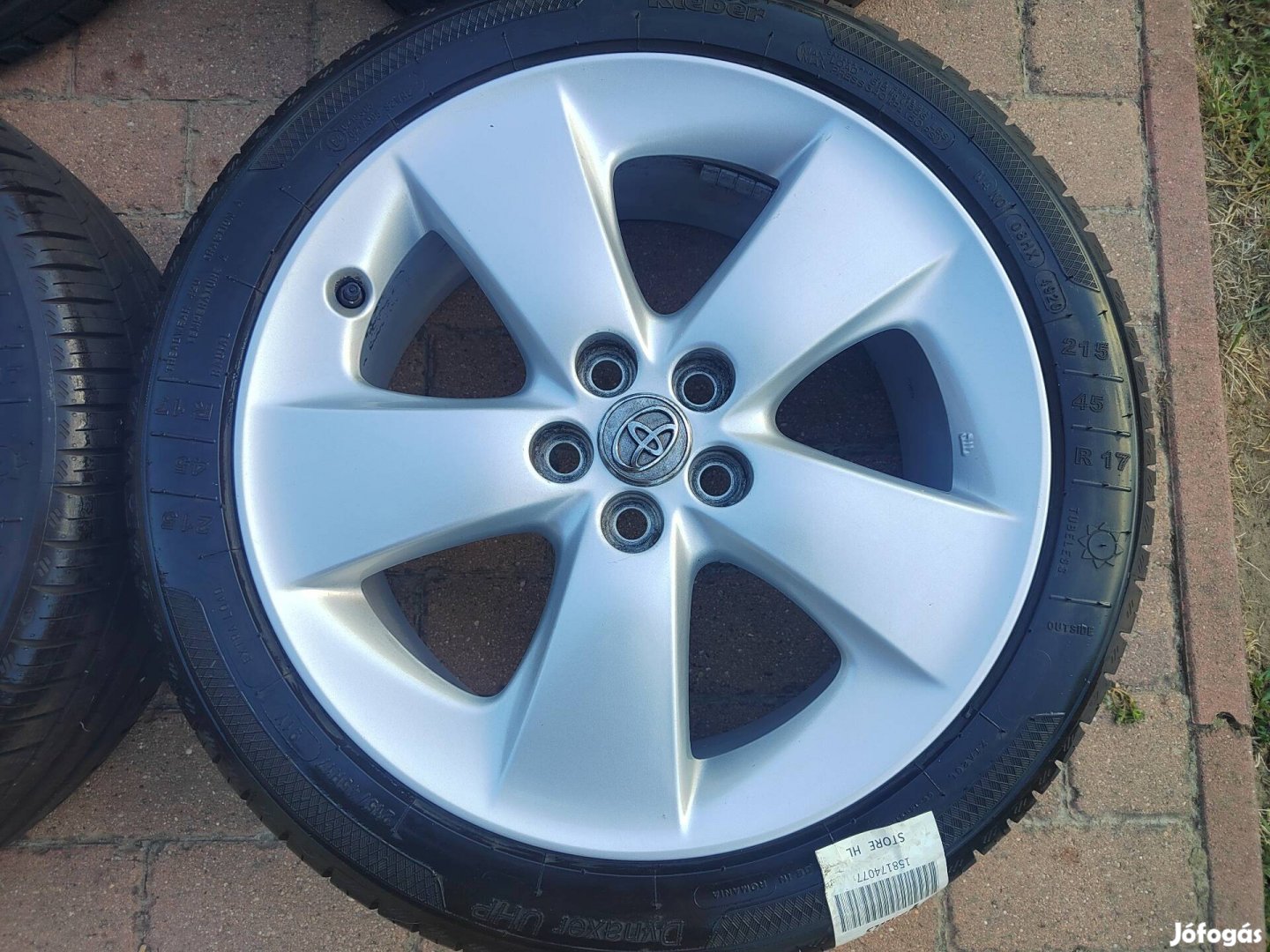 Toyota prius 17col gyári alufelni 215/45r17 nyári 5x114,3 