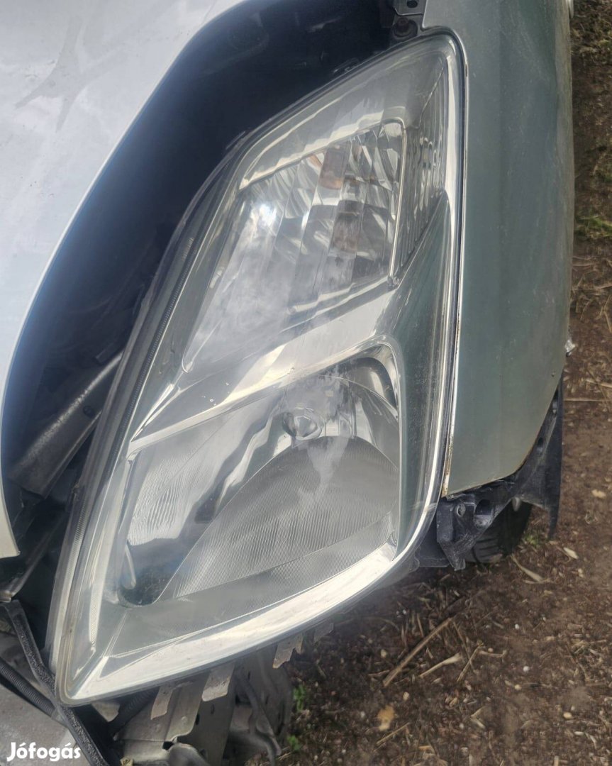 Toyota prius 2 bal fényszóró 22000