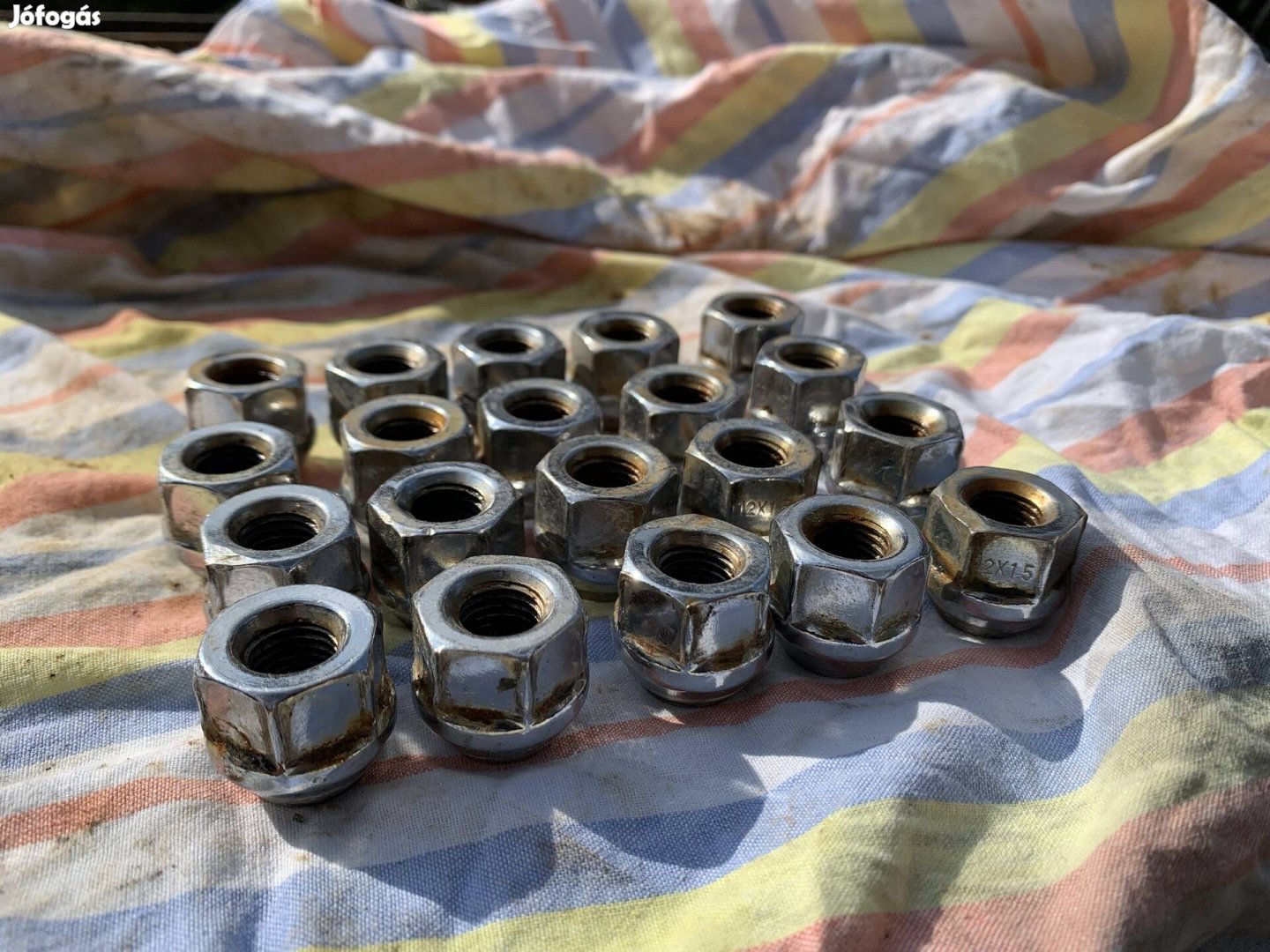 Toyota rav4 2006-2013 króm aludleni csavar