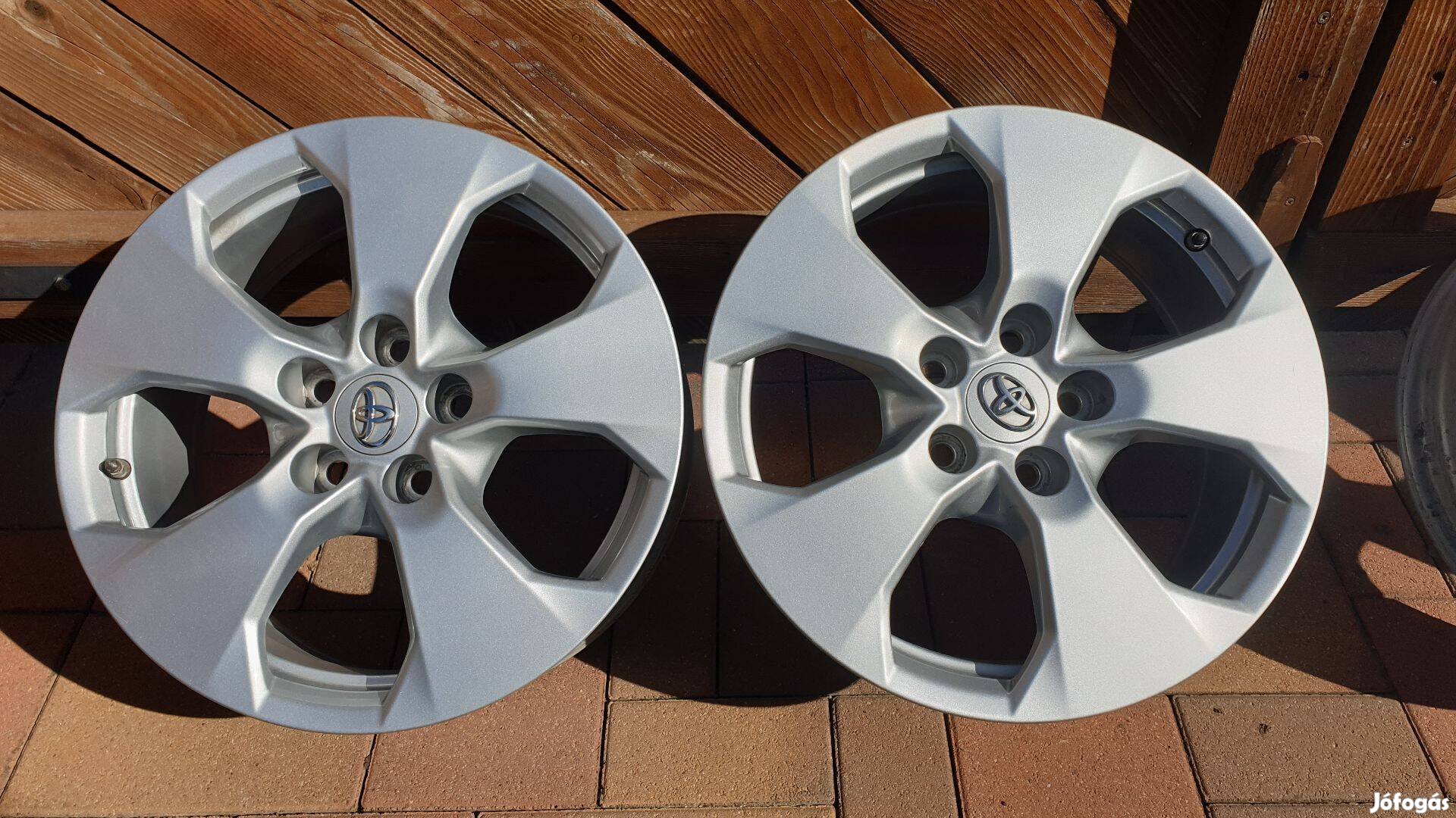 Toyota rav4 Chr gyári alufelni 17" col - tpms szelep