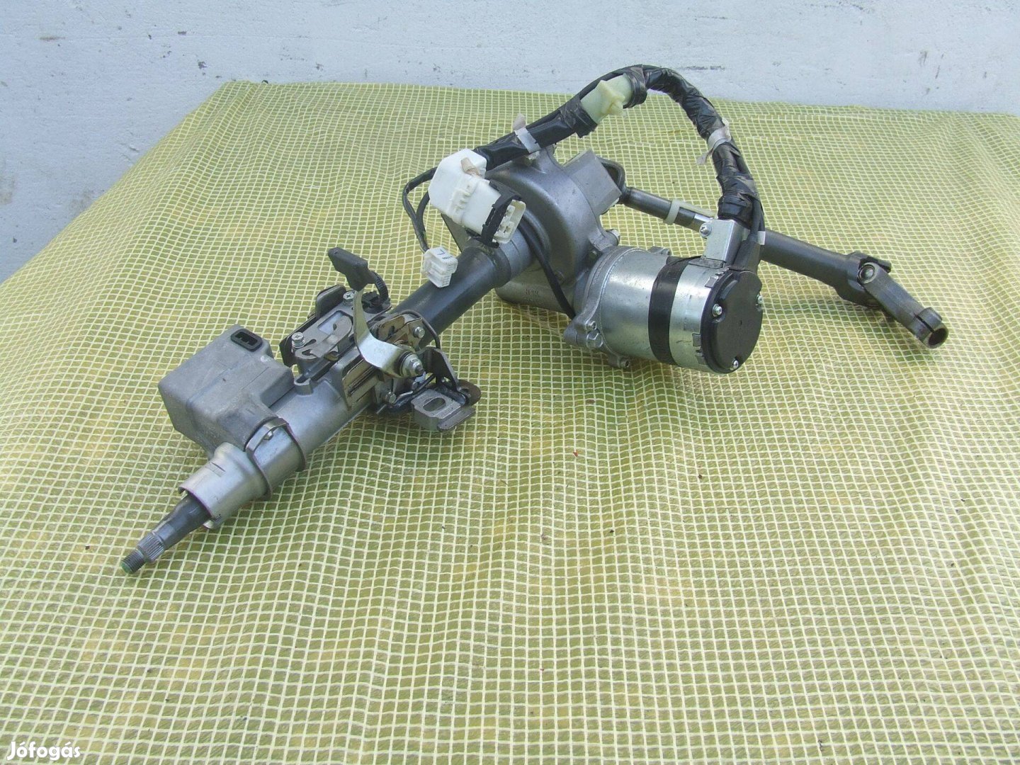 Toyota rav4 xa30 elektromos szervo