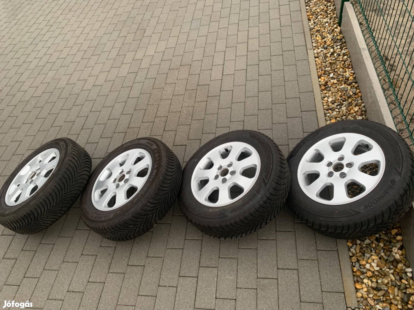 Toyota téligumi 5x100 et38 195/65r15 195 65 15 Hankook Micheli