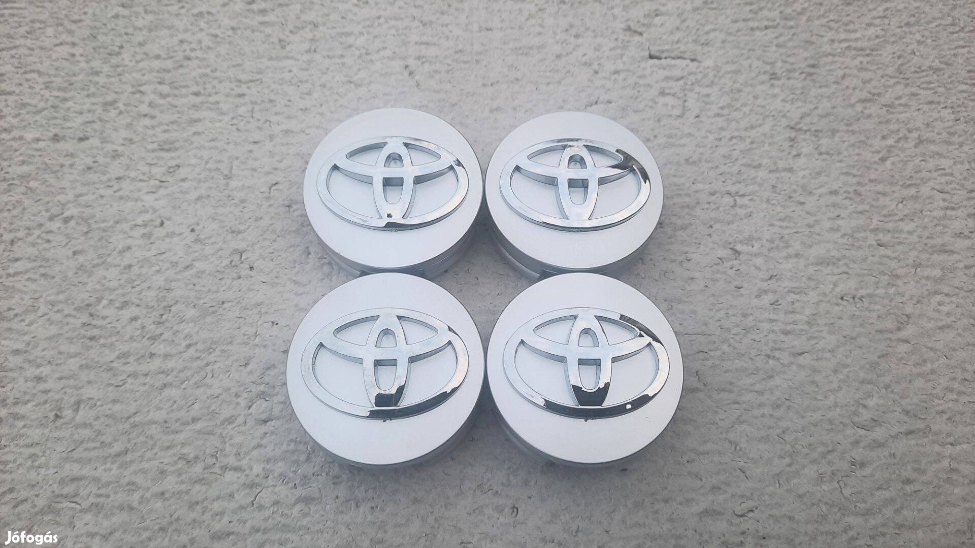 Toyota új felni díszkupak közép felnikupak kerékagy kupak 62mm