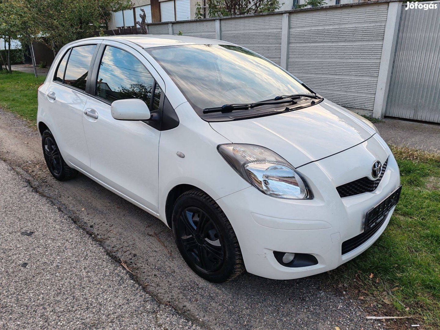 Toyota yaris 1,33i (2011)