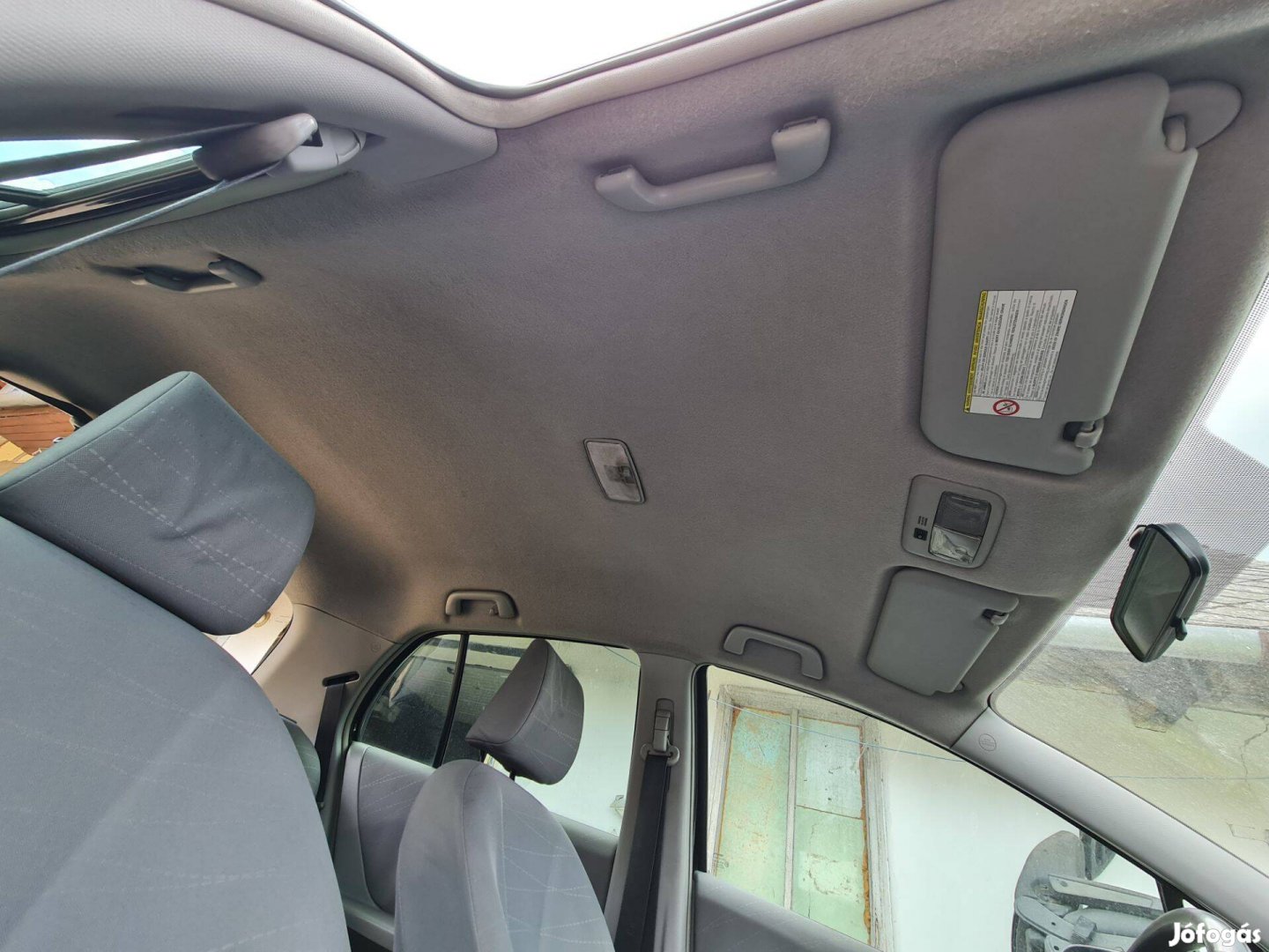 Toyota yaris 2 1.4 d4d automata bontódik
