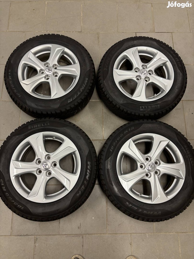 Toyota yaris 6x15 et45 5x100 gyari alufelni szenzorral