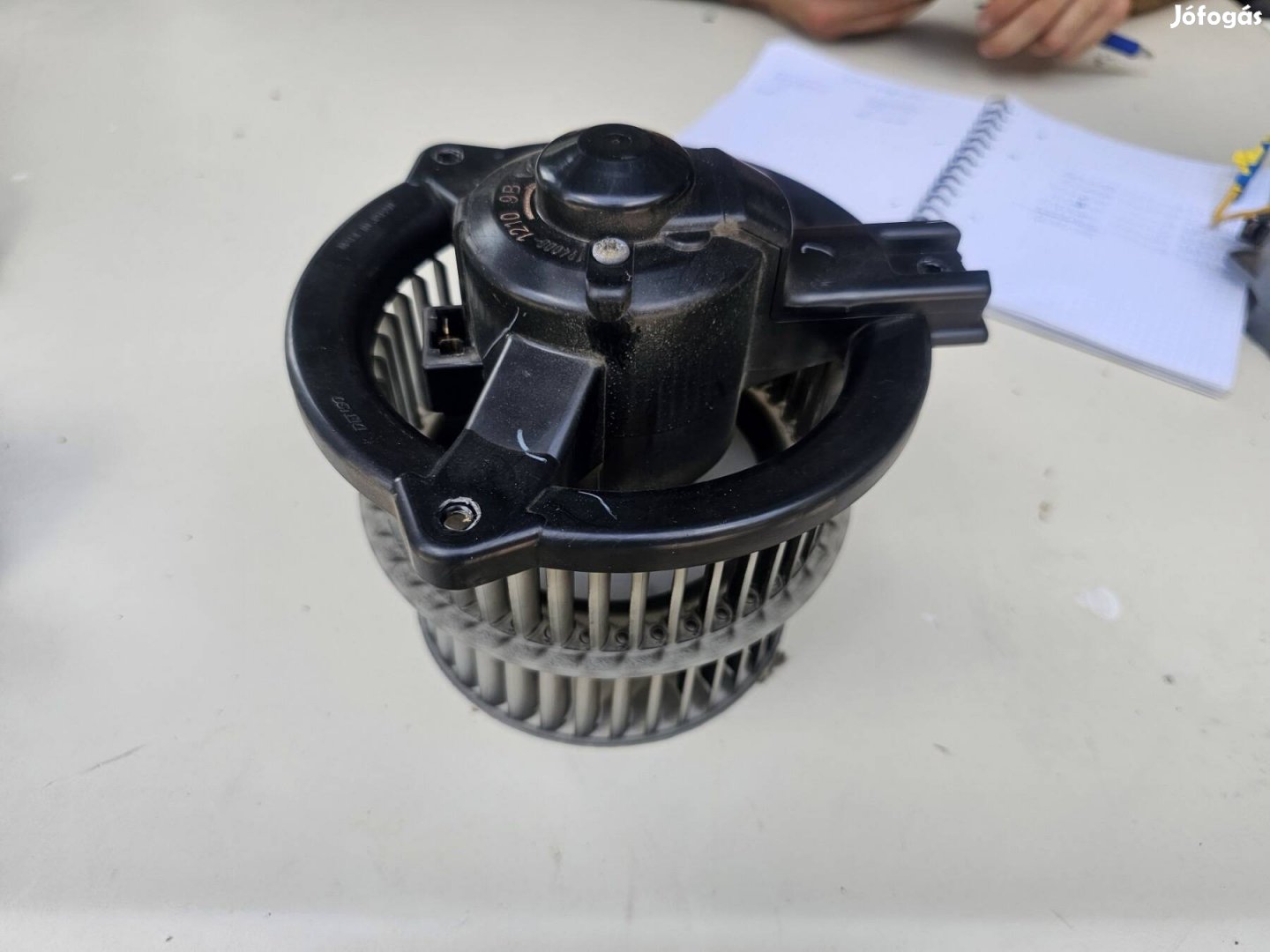 Toyota yaris fütés motor fütömotor 8000
