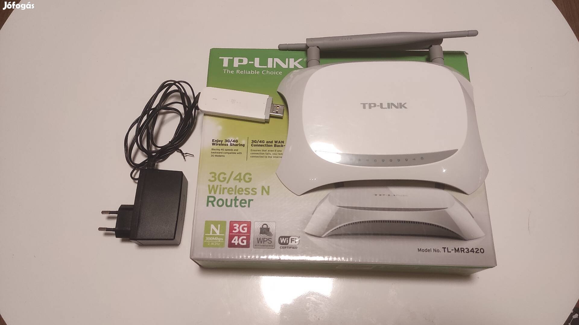 Tp-Link TL MR3420 WiFi router és független  GSM stick 