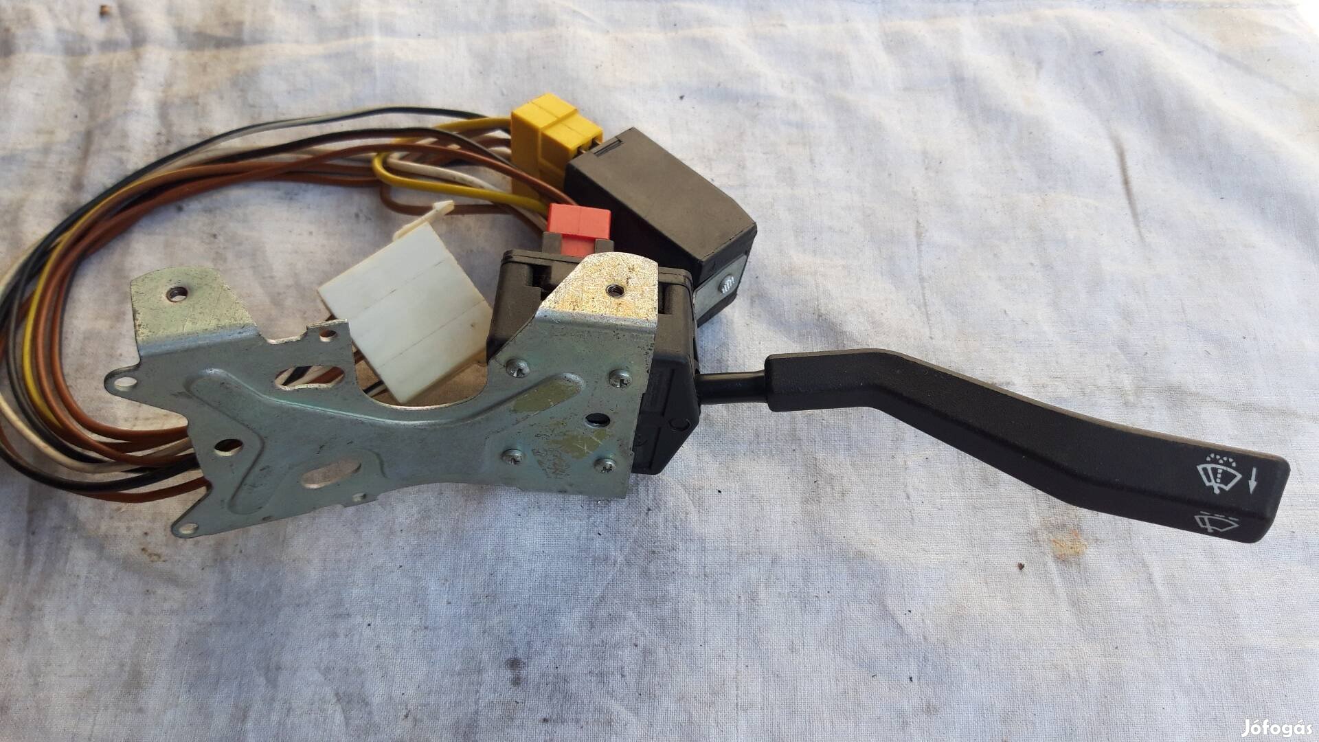Trabant 1/1 ablaktörlő kapcsoló relével új DDR 