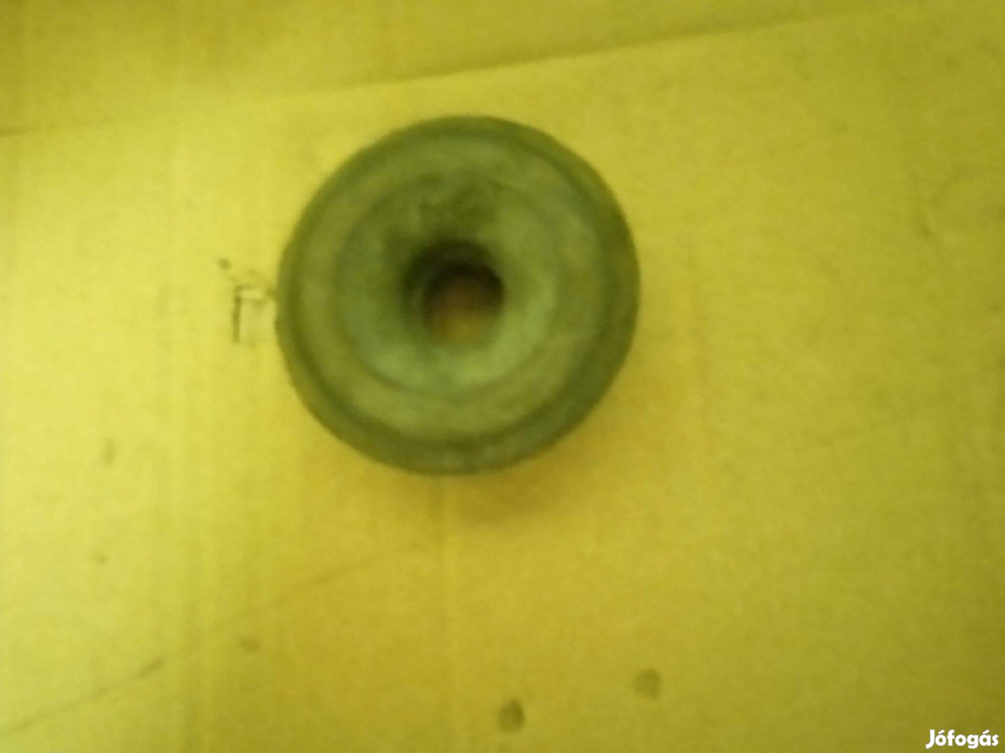 Trabant 1.1 első lengescsilapitohoz gumi uj