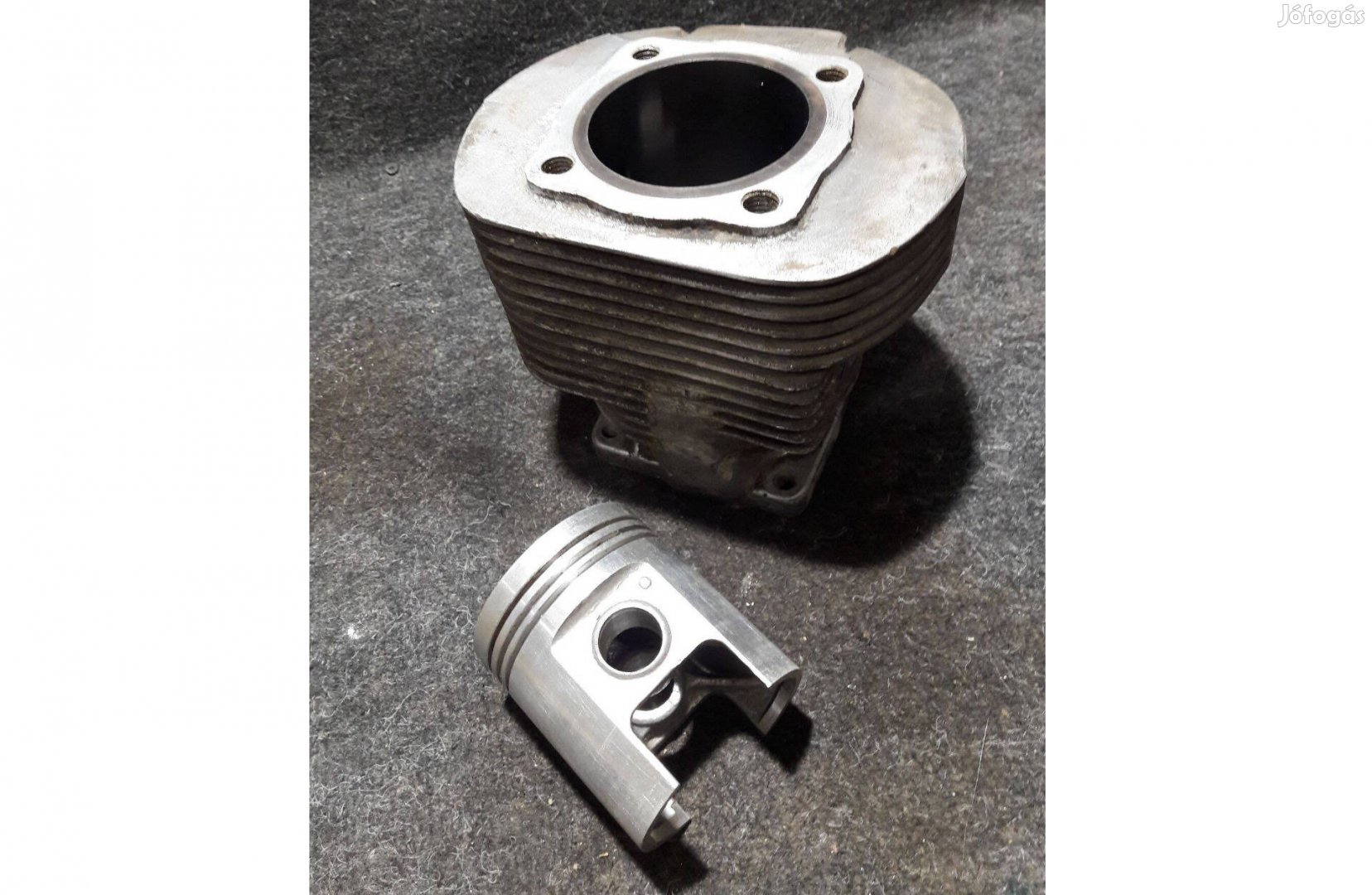 Trabant 601 frissen fúrt henger szett 73.50 mm