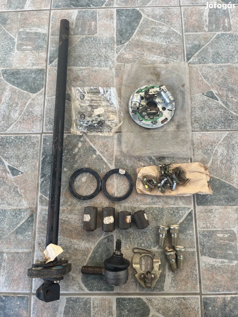 Trabant 601 gyári alkatrészek DDR 