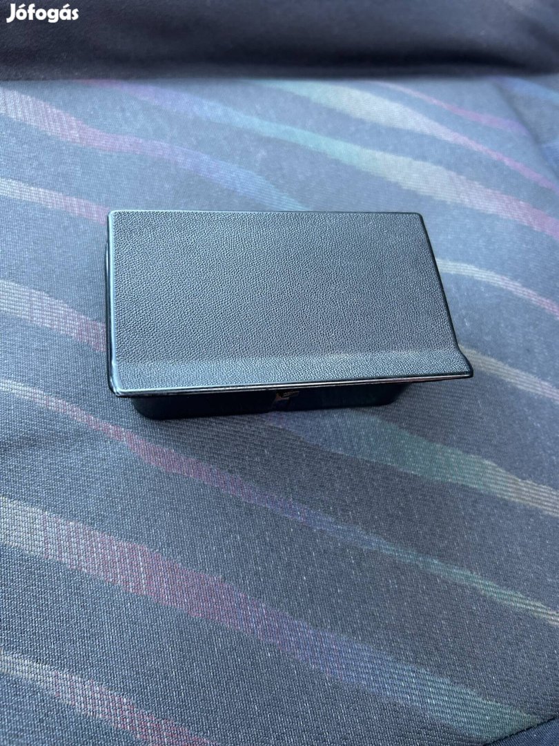 Trabant Wartburg Barkas gyári hamutartó hamutál