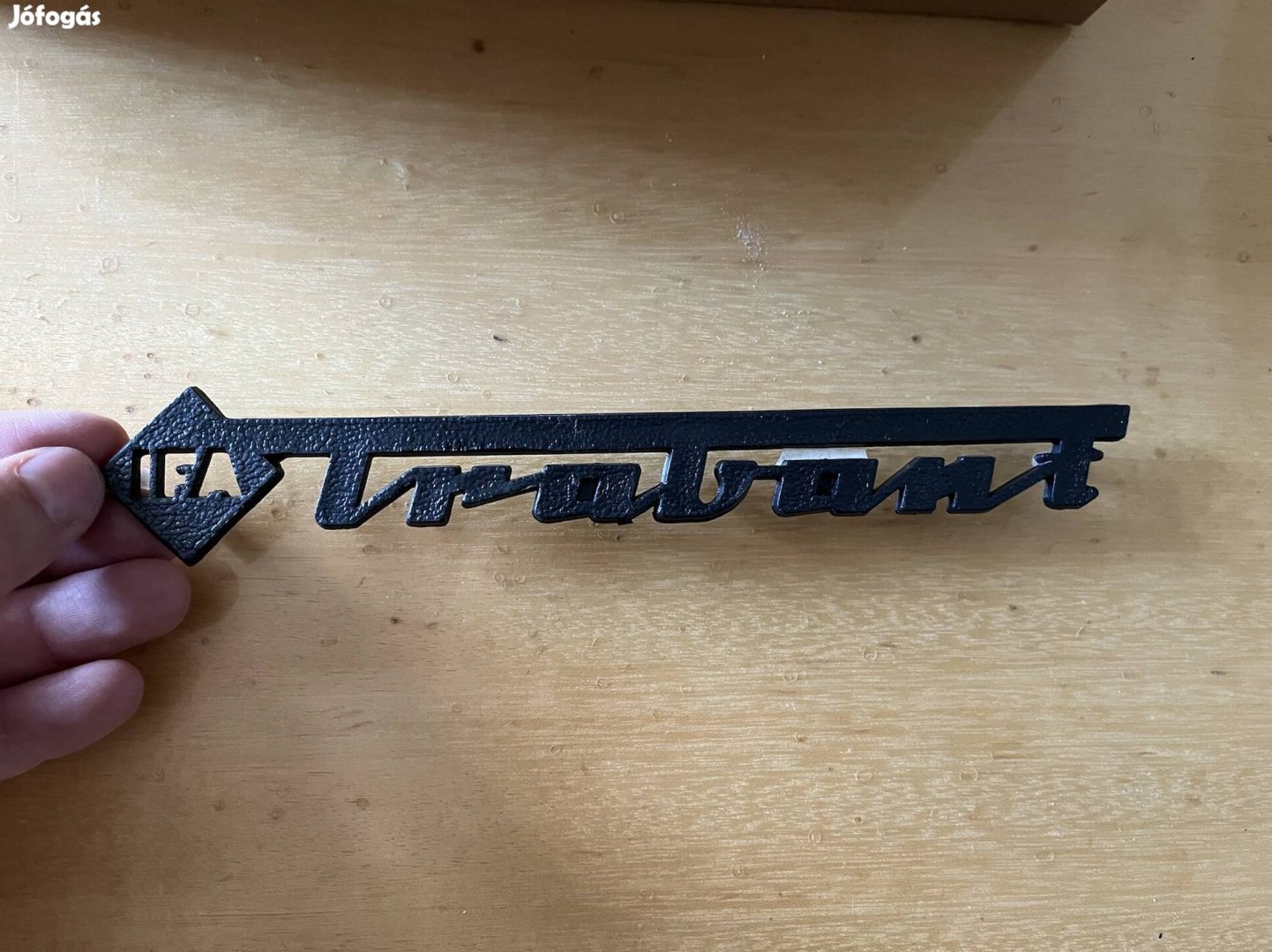Trabant felirat eladó