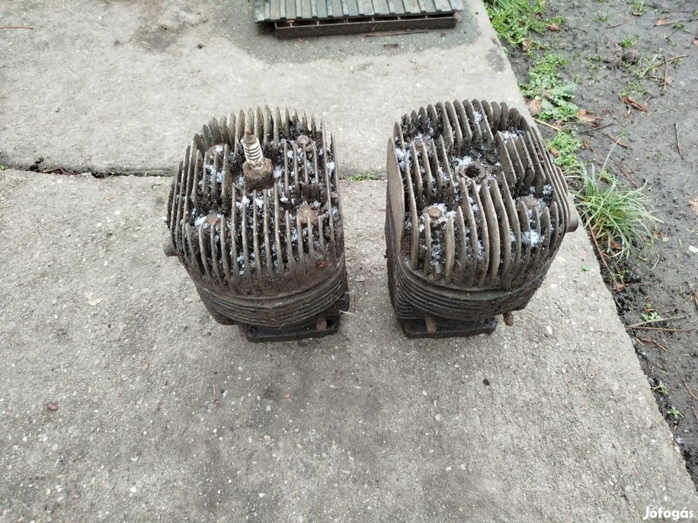 Trabant hengerfej eladó 