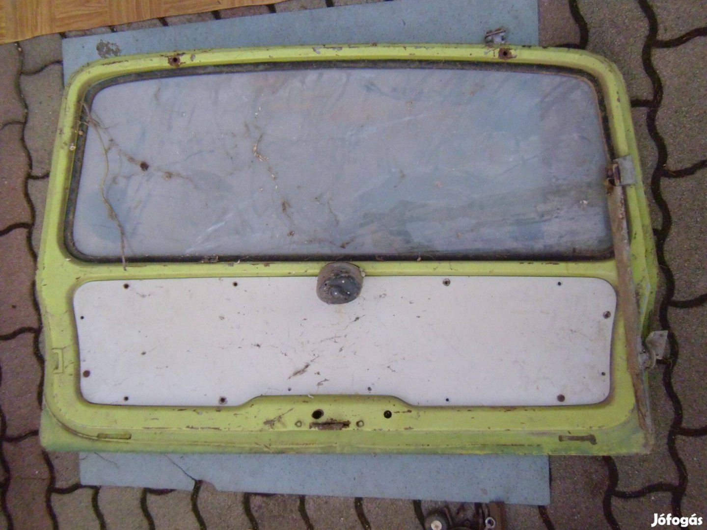 Trabant kombi csomagtérajtó komplett
