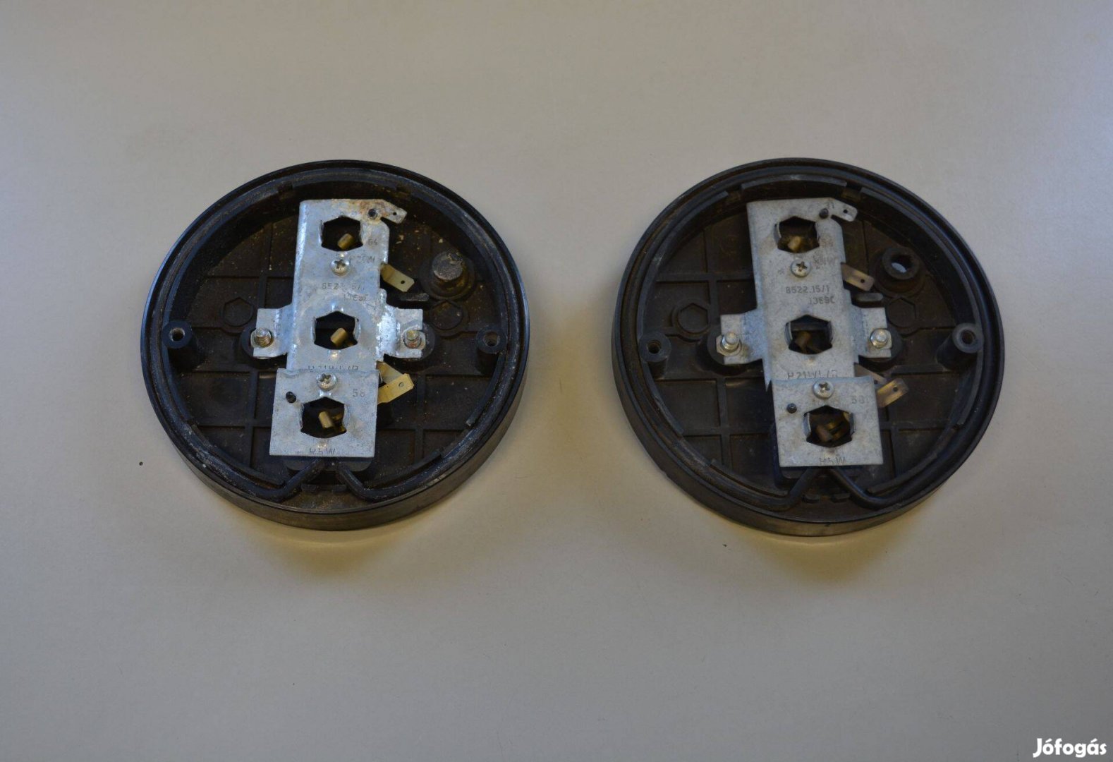 Trabant tramp vagy NDK lakókocsi hátsó lámpa aljzat 1 új, 1