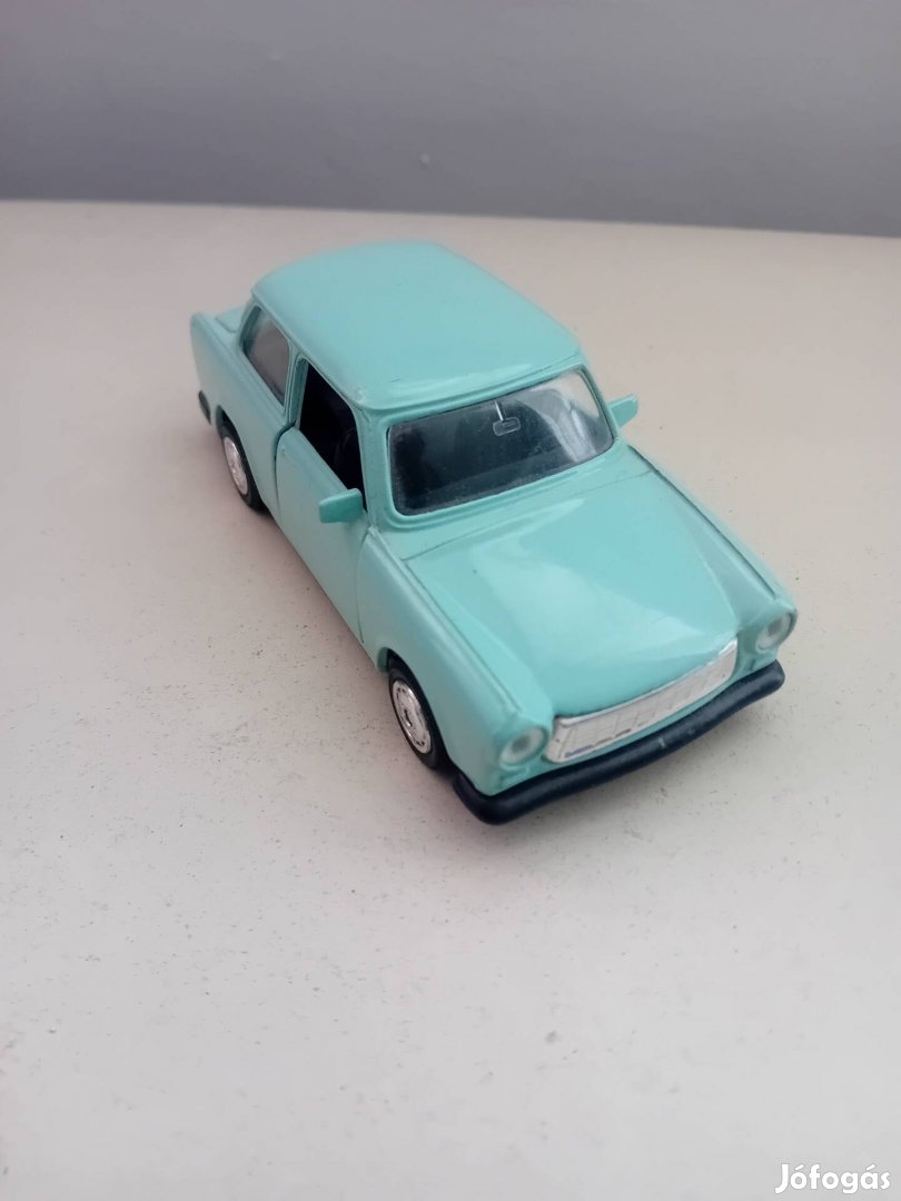 Trabant türkiz színű új fém autó model