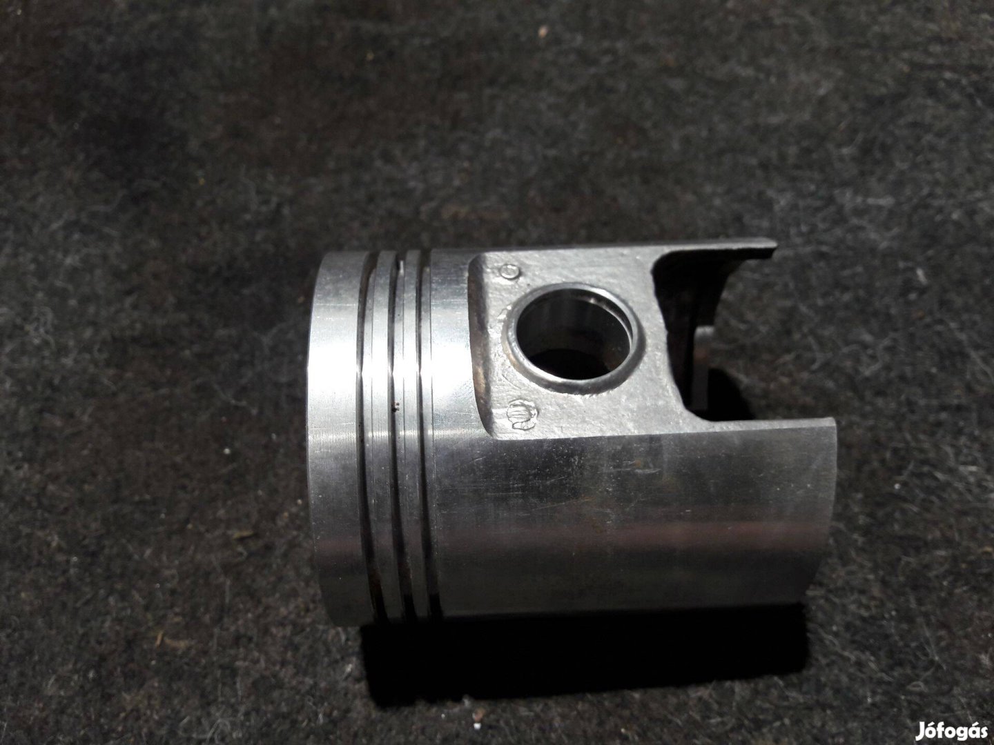 Trabant új dugattyú 73.50 mm
