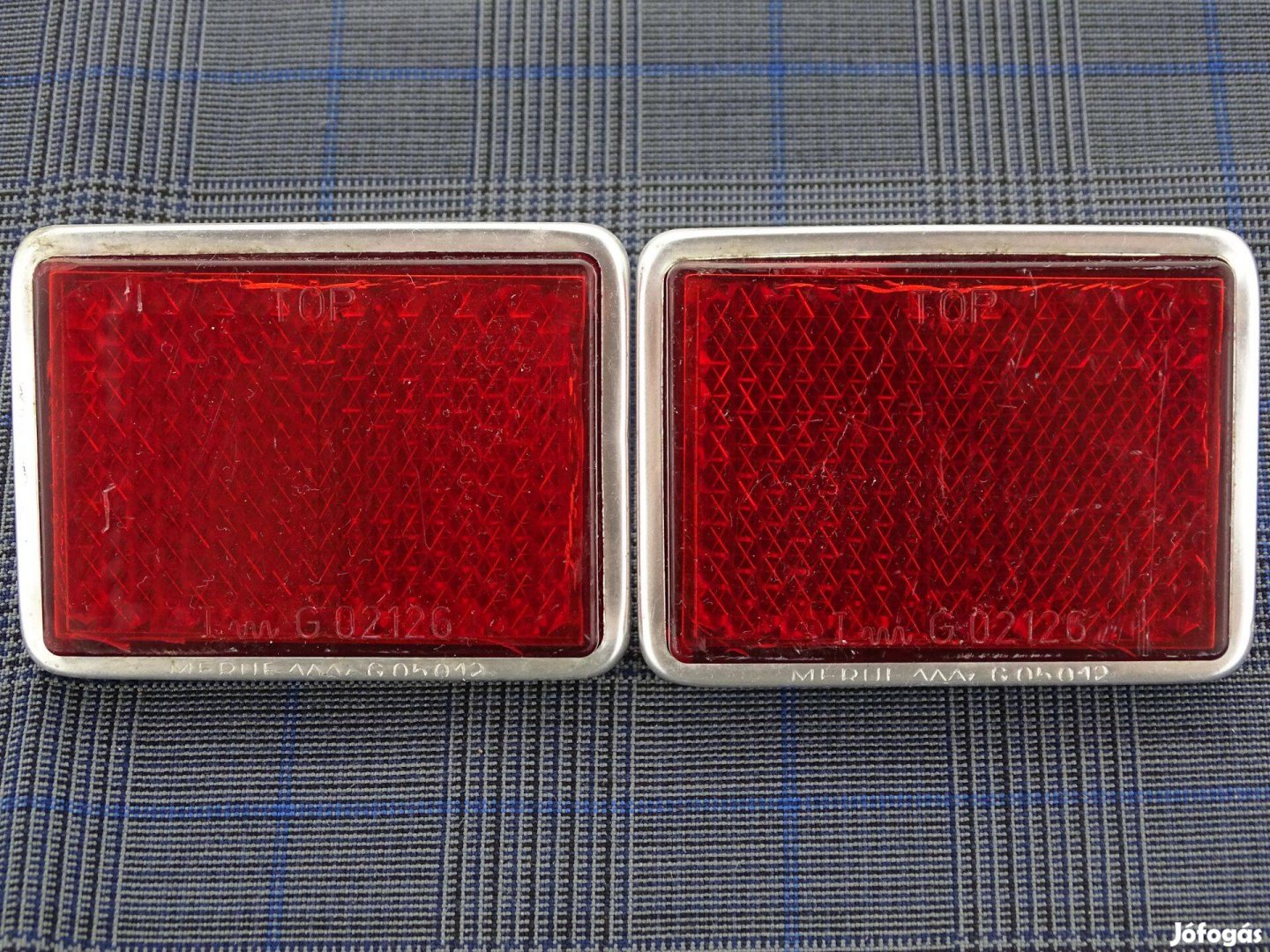 Trabant vékony alu keretes prizma pár