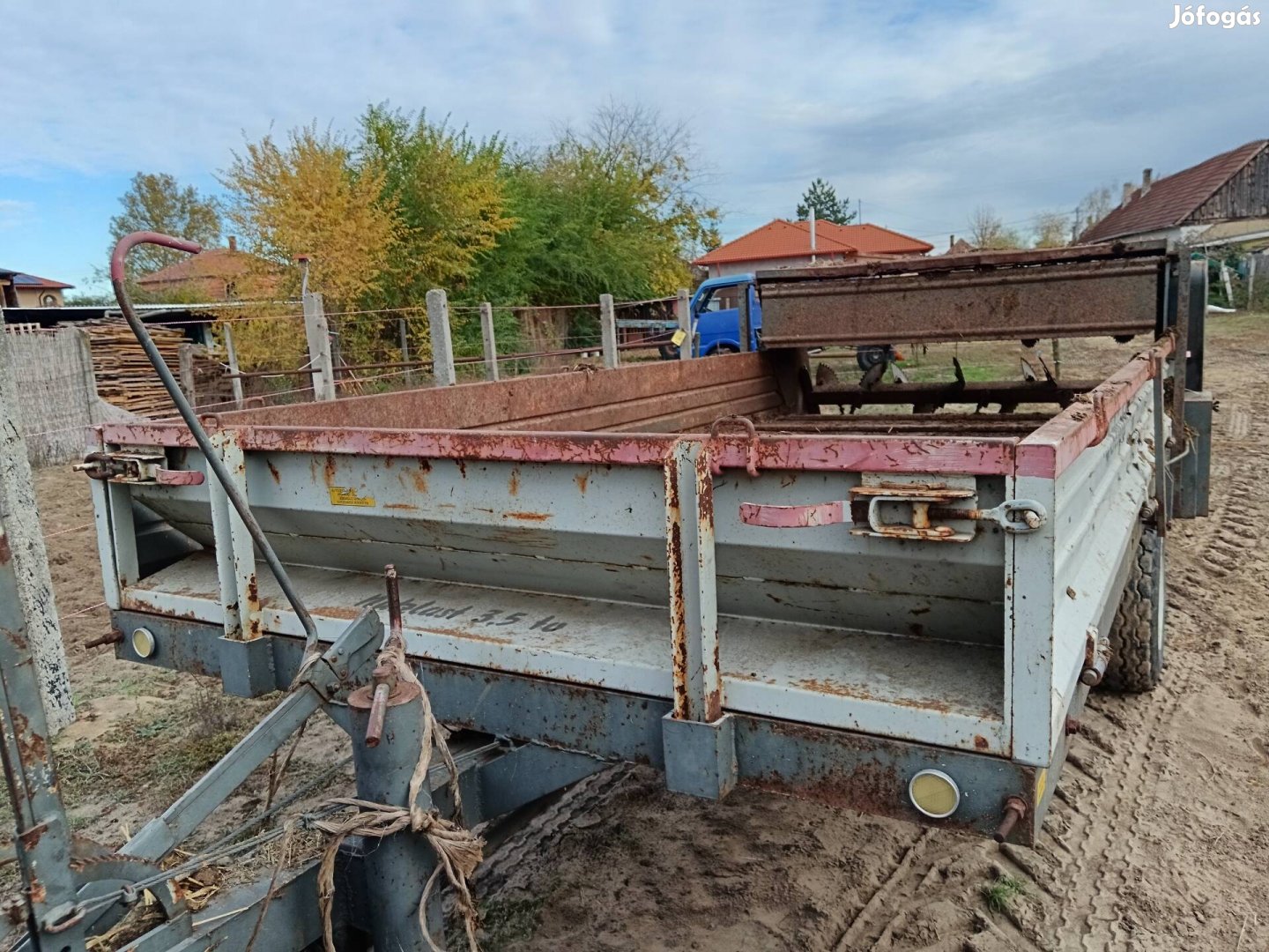 Trágya szóró 