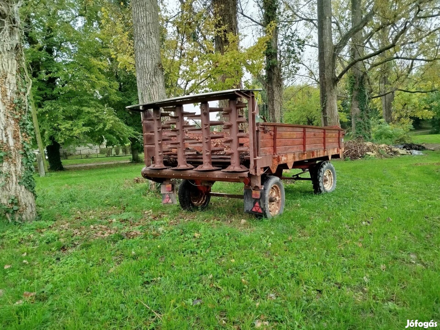 Trágyaszóró eladó