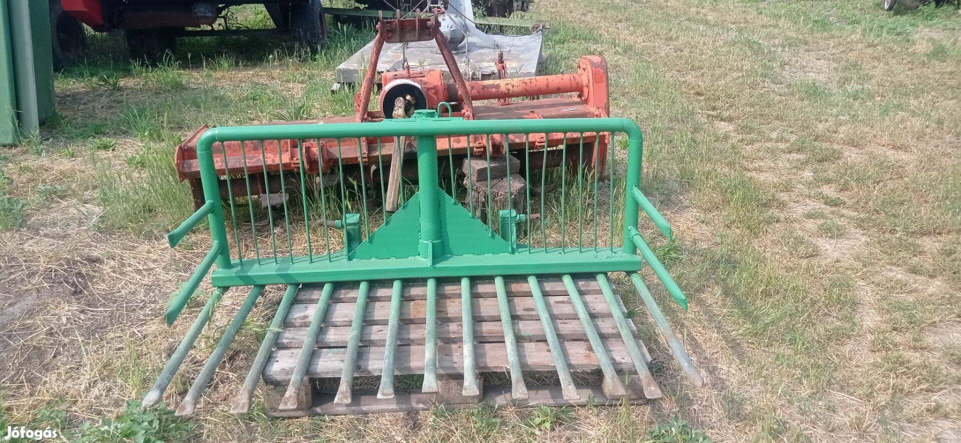 Trágyavilla, traktorhoz