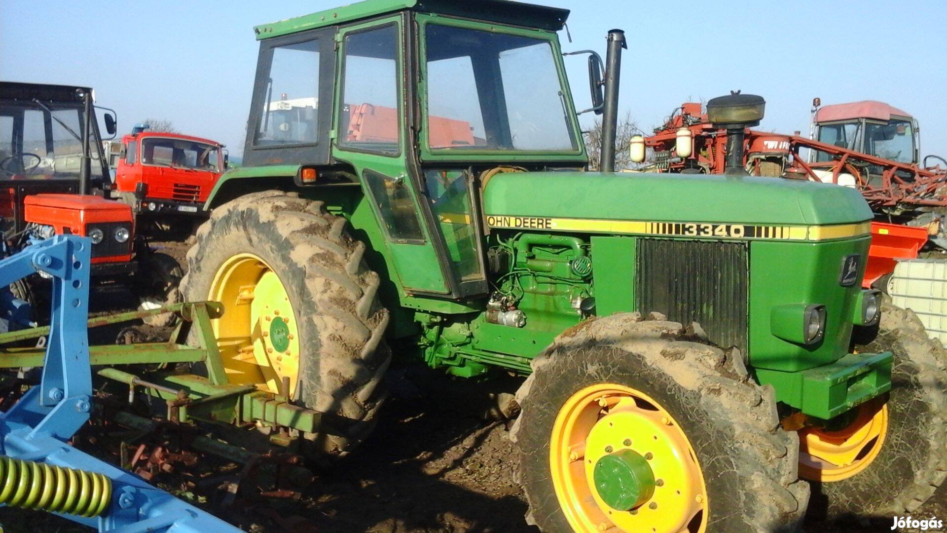 Traktor John Deer 103LE