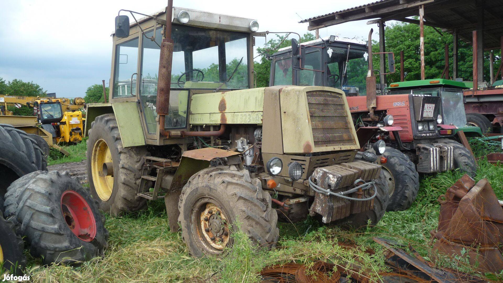 Traktor eladó ZT 323