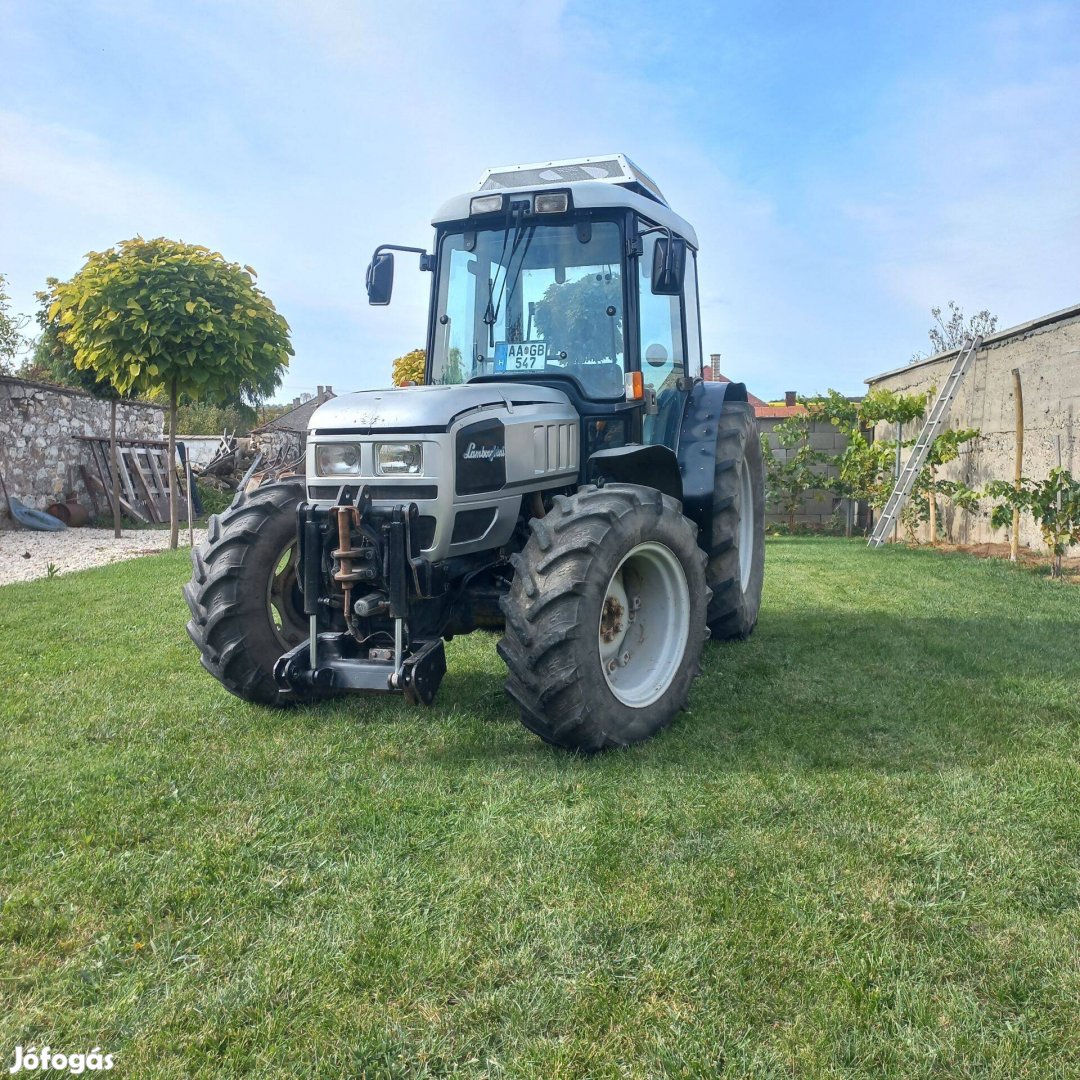 Traktor eladó,friss műszakival!