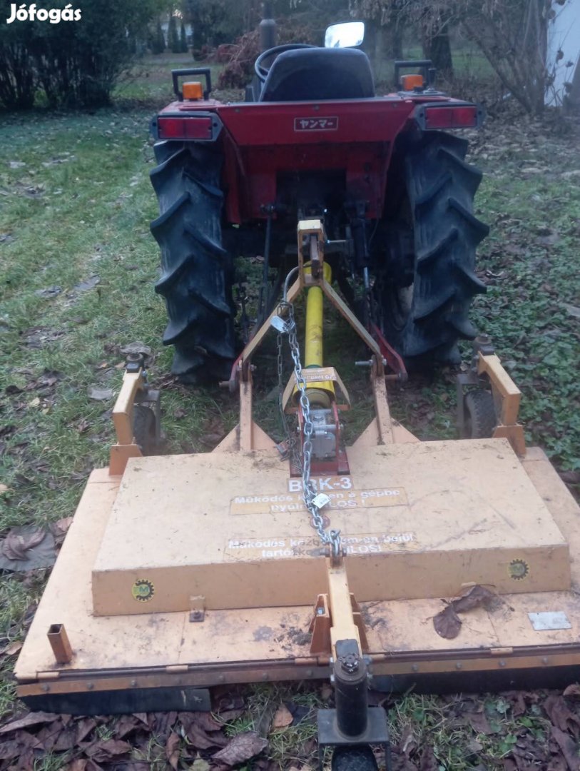 Traktor fűnyíró adapterrel yanmar