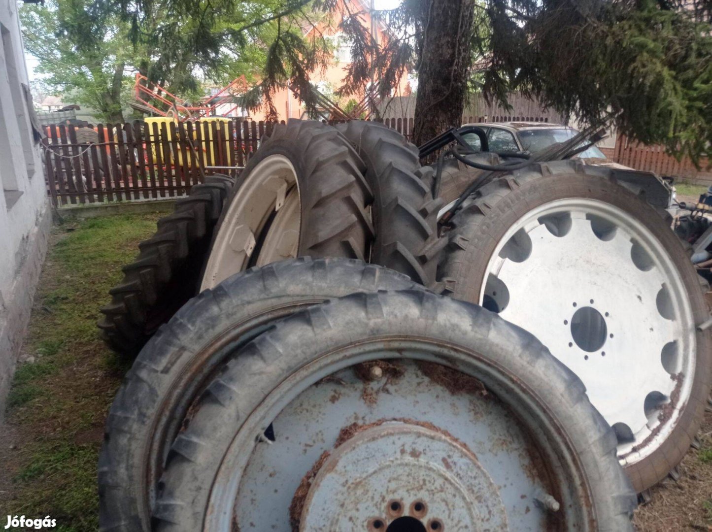 Traktor gumi (ápoló kerék) sorművelő kerék