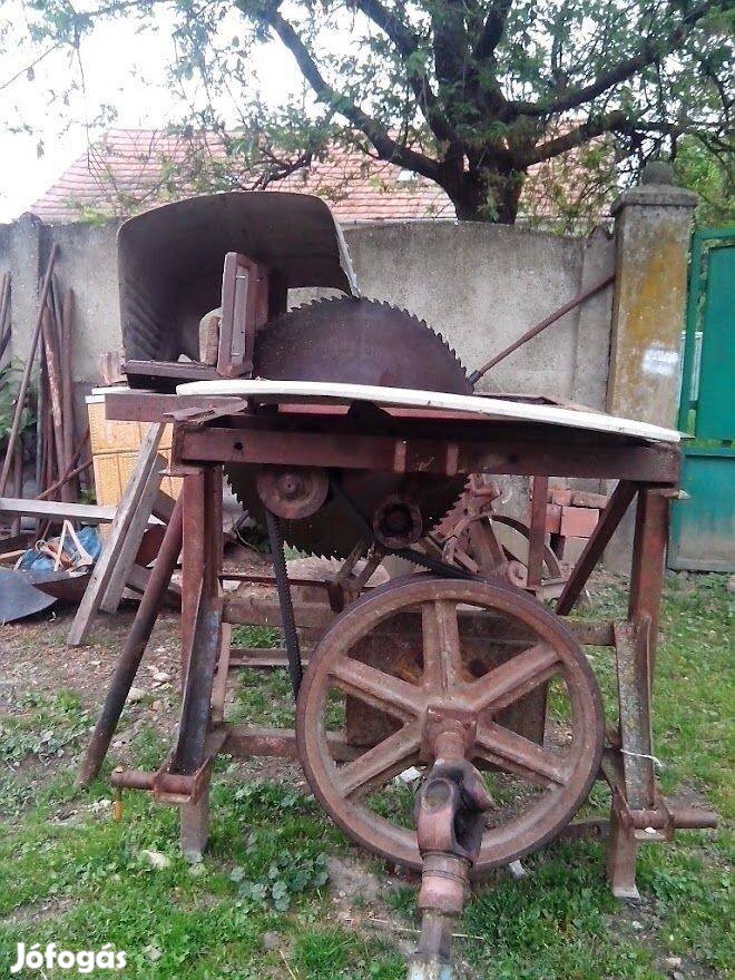 Traktor kardános körfűrész,cirkula három db. lappal, kardántellyel el