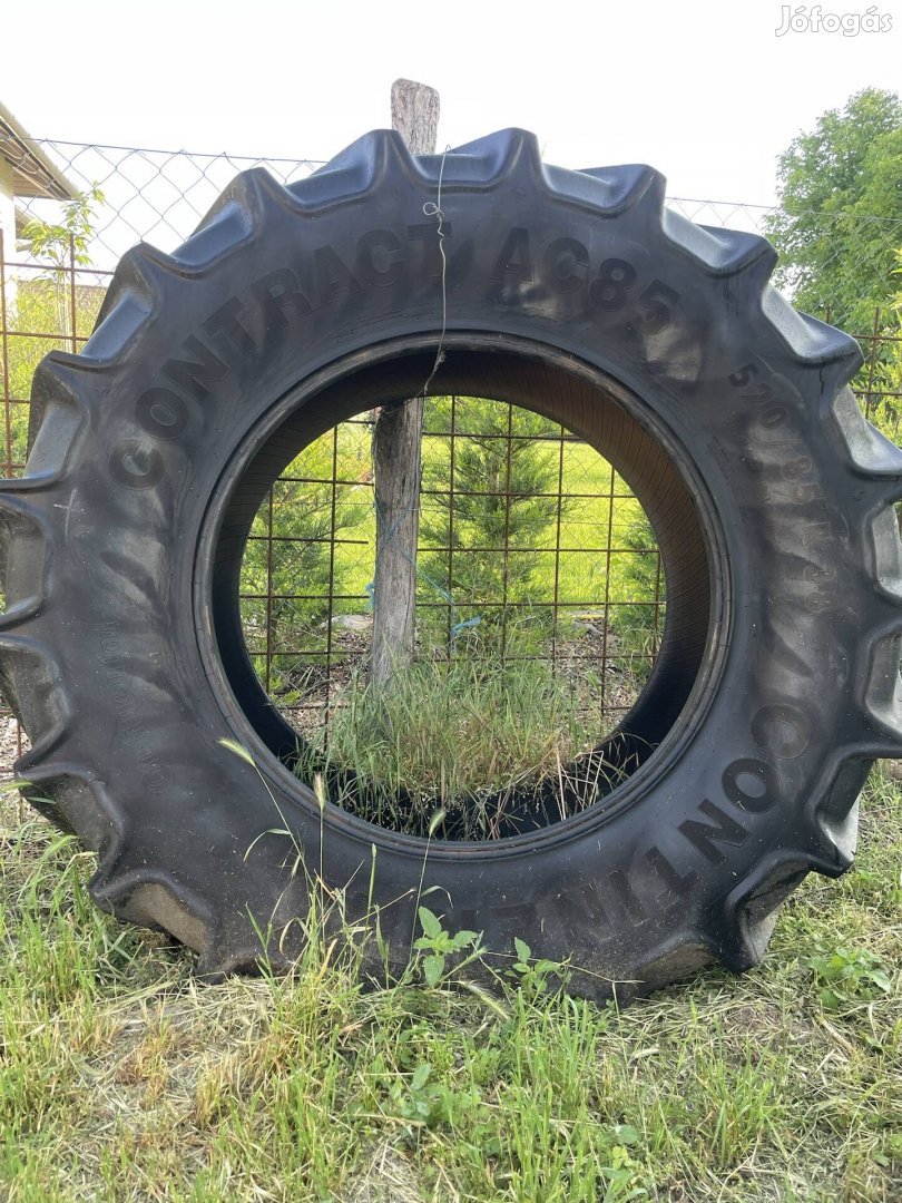 Traktor kerék külső gumi elvihető