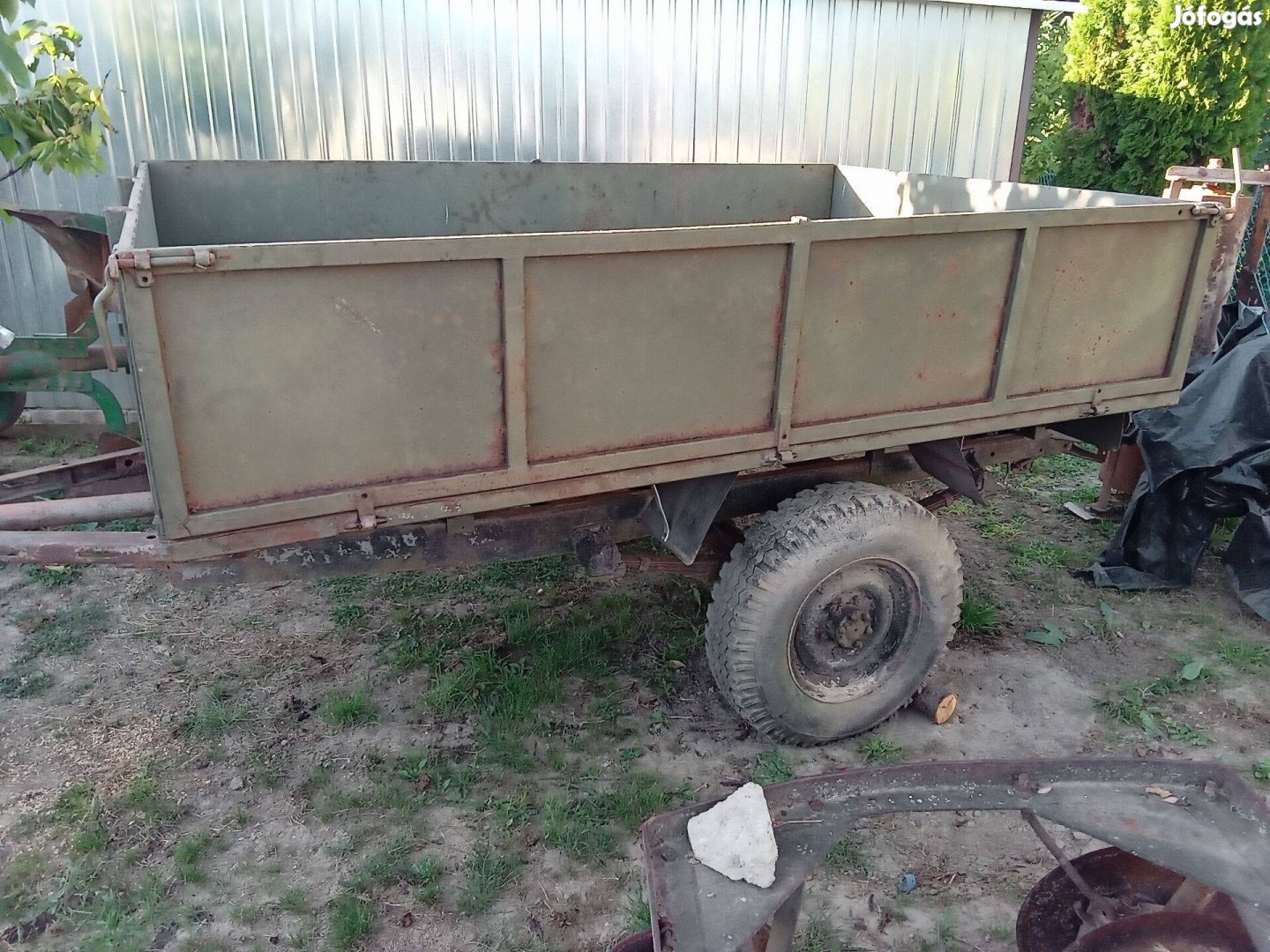 Traktor pótkocsi