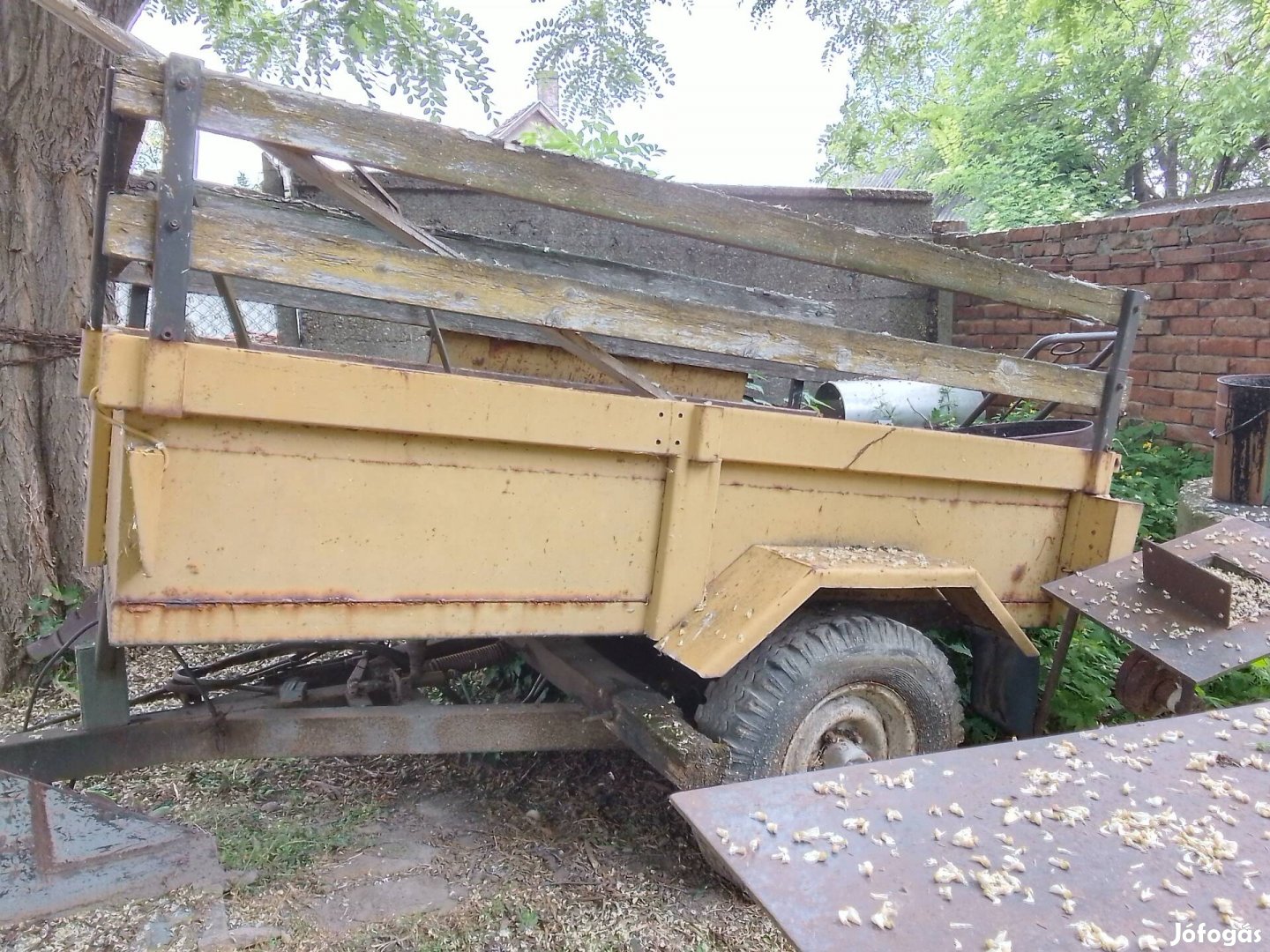 Traktor pótkocsi 