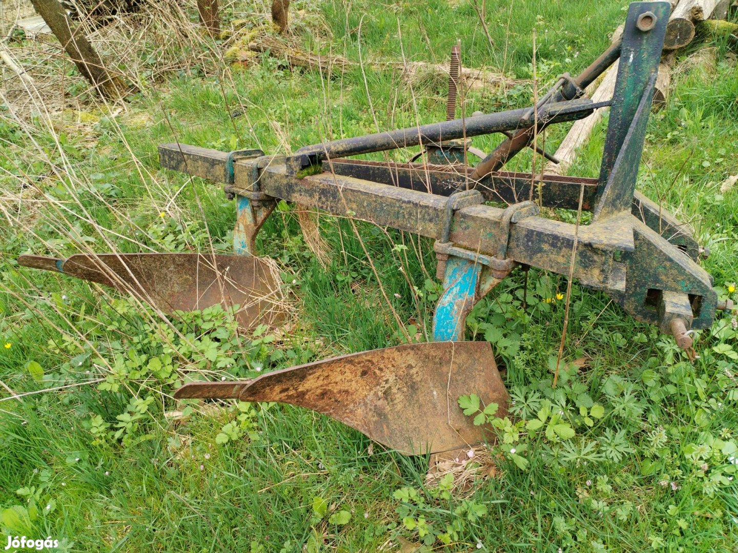 Traktor után csatlakoztatható eke 