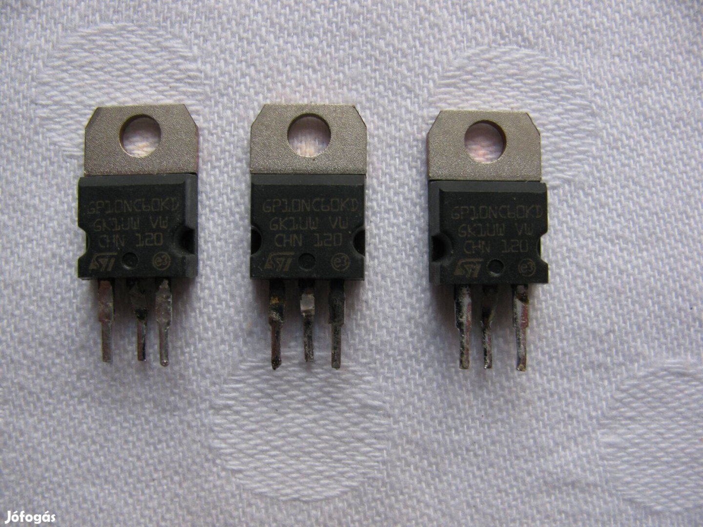 Tranzisztor IGBT GP10NC60KD