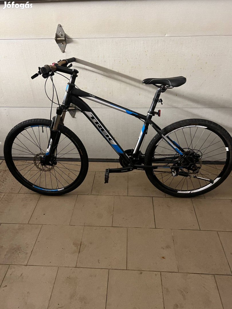 Trek 4300 sport mountain bike